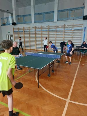 Tenisi�ci sto�owi z 